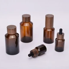 עץ בקבוק זכוכית טפטפת